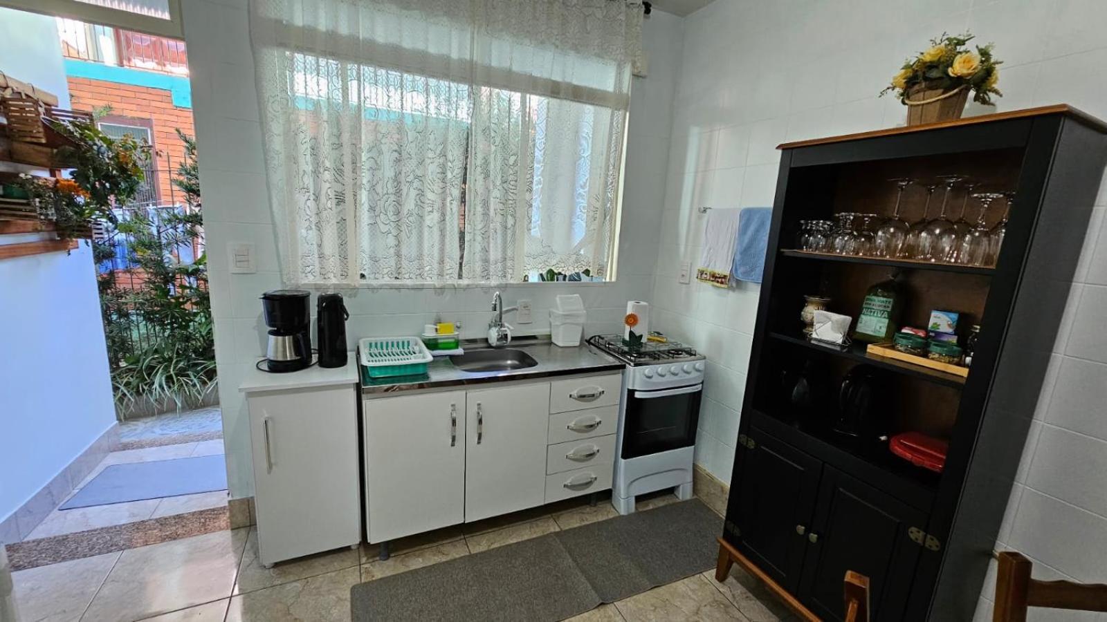 Апартаменты Residencia Bem Localizada Em Бенту-Гонсалвис Экстерьер фото